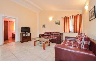 Beautiful Home In Vir With Private Swimming Pool, Can Be Inside Or Outside - 5