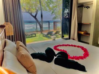 Bloom Beach Villa - 0