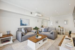 Inner-City Retreat on James Street Walk Everywhere - 8