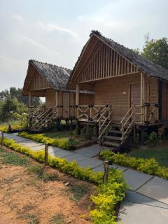 Monkey Paradise Guest House and Restaurant Hampi - 4