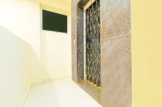 Super Collection O Sanath Nagar Near Railway Station - 6