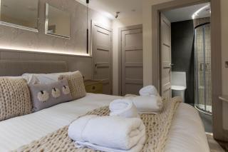 Arran Shores Luxury Shorefront Apartment 4 - 1