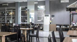 Asoka Luxury Hotel - 2