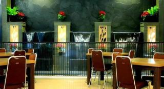 Lotus Hotel Subang - 8