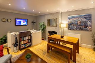 Historic Townhouse & Garden on Christmas Steps - 4