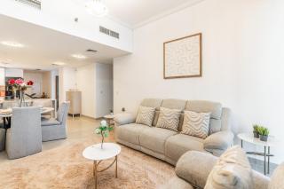 RH- Marina Living with Panoramic Views, Chic 3BR in Ocean Heights - 8