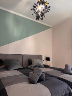 Luxury Central Apartment - 4