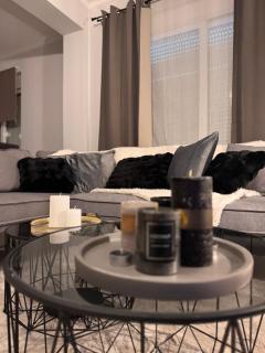 Luxury Central Apartment - 3