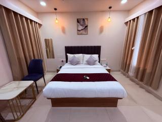 Hotel Silver Leaf - Vile Parle East - Near Mumbai Airport - 0