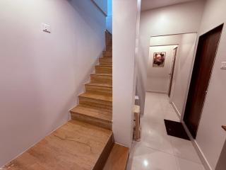 Hotel Silver Leaf - Vile Parle East - Near Mumbai Airport - 5