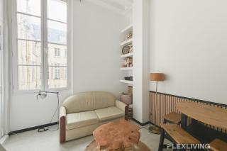 Charming studio in the 4th district of Paris - 8