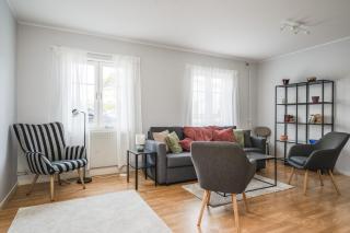 Bright, Modern Apartment in the Heart of Norberg - 3