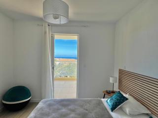 Bel appartement avec vue mer- 2 adultes 1 bébé - 4