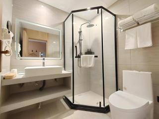 GreenTree Inn Shanxi Jinzhong JieXiu Railway Station Express Hotel - 3