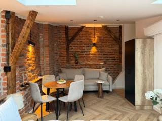 L23 Boutique by Downtown Apartments - 9