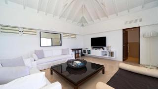 Colombier's Blue Skies Villa - 2