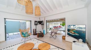 Magnificent 4 BR Villa Located on Deve Heights - 4