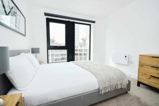Bright Spacious 2 Bedroom Apartment in Liverpool - 4