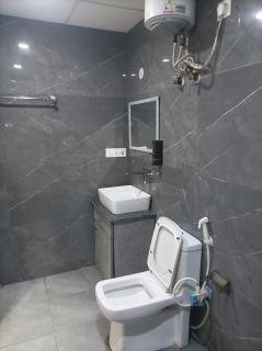 Meera Eternity Couple Friendly By RESTIN - 3