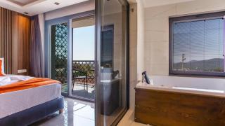 Ölüdeniz 4 bedroom villa with private pool hot tub - 7