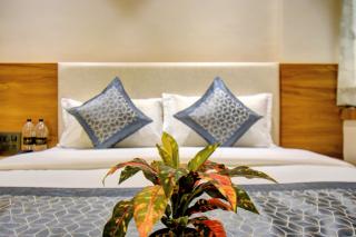 Hotel Galaxy Inn, Shirdi - 9