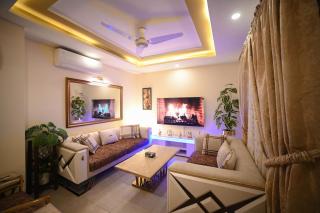 RK Executive Apartment 107 - 9