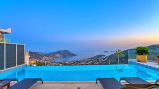 Akbel 3 bedroom seaview villa with private pool hot tub - 3