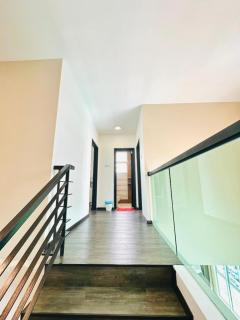 Homestay Golden Hills Apartment Penthouse - 5