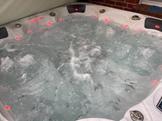 Ferienhaus mit Sauna & Whirlpool am See - 1