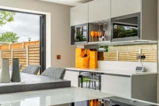 Queenswood House with Games Room - 9