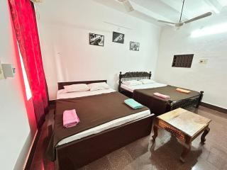 Gratitude Vintage House - 3