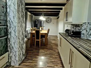 Freshen up Stays Walsall - 0