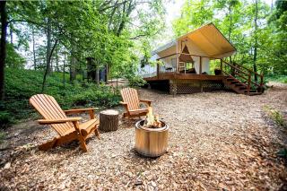 Stunning Tented Cabin with Fire Pit in Des Moines, Iowa - Des Moines - 0