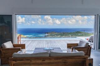 Elegant 3-Bedroom Villa with Panoramic Sea View - 1