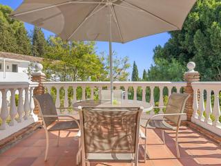 Private & charming self-contained apartment on beautiful Villa - 5