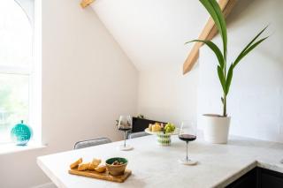 2-Bed · City Centre · Sleeps 4 - Cardiff - 3