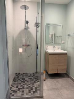 La Belle Cachette - 1