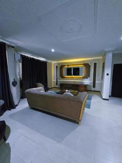 Bright haven apartment 2 - 0