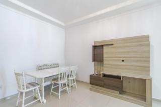 Apto com Churrasqueira, Garagem e Ar no Ingleses - 3