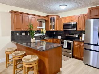 E&A SouthWest Miami - Breeze Studio B - 6