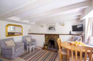 Cuckoo Tor Lanteglos woodland coastline nearby - 7