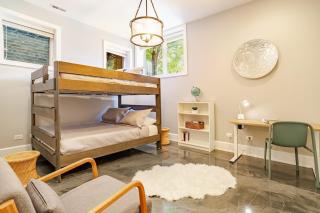 Hello Again, Chicago! - 1