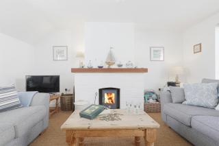 Sail Loft — A quiet St Mawes gem - 6