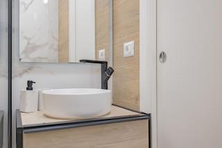 Visconti Apartment by Rhospitality it - 8