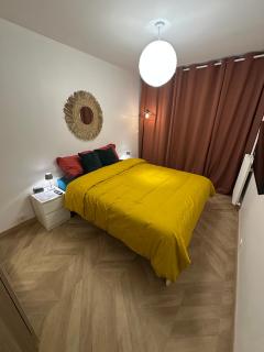 PARIS-MONTROUGE Magnifique Appartement 2 pièce de 56m2 - très cosy pour 1 à 6 personnes refait à neuf - ENTIRE APARTMENT LUXURIOUS AND WARM - Montrouge Paris 14ème - Proche Aéroport Orly & Parc Expositions Porte de Versailles FREE WIFI GRATUIT - 7