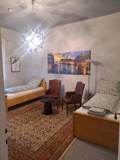 Geräumige 2-Z-Whg m Wohnküche für 4 P im 4 OG - 3