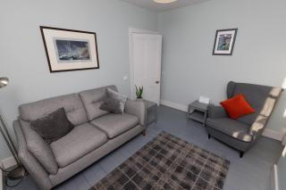 Occasional Keeper's Cottage at Sumburgh Lighthouse - 4