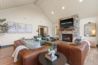 Luxe Mtn Retreat Near Flathead Lake & Glacier Park - 1