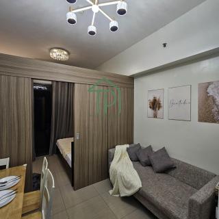 1BR Pool View Balcony Near MOA Shore 2 Tower 1 - 2