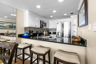 One Seagrove Place 1406 - 3